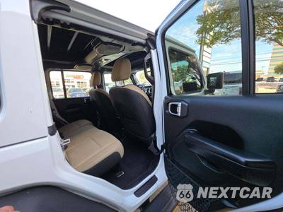 2020 Jeep Wrangler Unlimited Sport S - zdjęcie 16 z 27 - miniatura