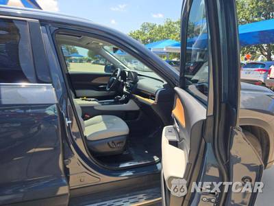 2025 Toyota Grand Highlander Limited - zdjęcie 19 z 22 - miniatura