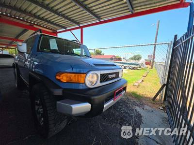 2012 Toyota FJ Cruiser w/Rear Doors - zdjęcie 4 z 21 - miniatura