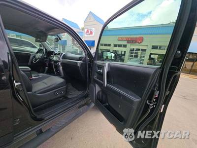 2016 Toyota 4Runner SR5 Premium - zdjęcie 18 z 32 - miniatura