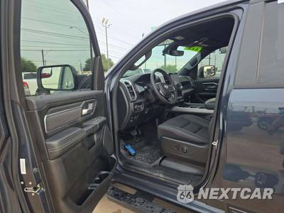 2025 Ram 1500 Lone Star Crew Cab Short Bed - zdjęcie 6 z 21 - miniatura
