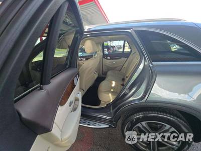 2017 Mercedes-Benz GLC 300 - zdjęcie 13 z 25 - miniatura