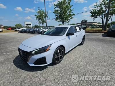2024 Nissan Altima SR - zdjęcie 1 z 32 - miniatura