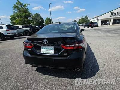 2024 Toyota Camry SE - zdjęcie 4 z 34 - miniatura