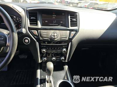 2019 Nissan Pathfinder S - zdjęcie 7 z 24 - miniatura