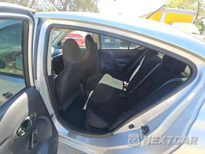 2015 Nissan Versa S Plus - zdjęcie 10 z 21 - miniatura