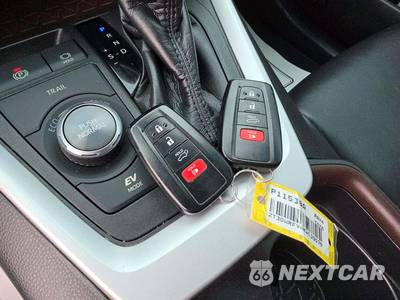 2019 Toyota RAV4 Hybrid Limited - zdjęcie 8 z 21 - miniatura