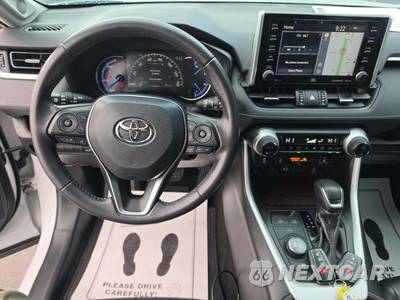 2019 Toyota RAV4 Hybrid Limited - zdjęcie 10 z 21 - miniatura