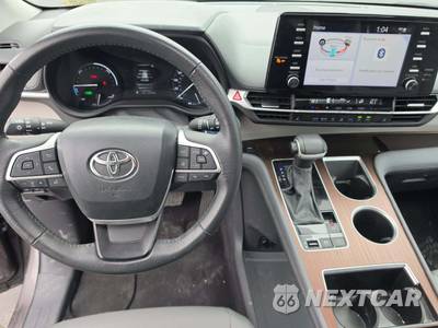 2024 Toyota Sienna XLE 8-Passenger 120.5" WB - zdjęcie 10 z 24 - miniatura