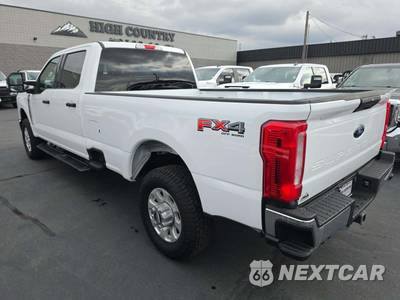 2024 Ford Super Duty F-350 XLT Crew Cab Long Bed - zdjęcie 2 z 25 - miniatura