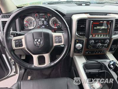 2018 Ram 1500 Laramie Crew Cab Short Bed - zdjęcie 10 z 24 - miniatura