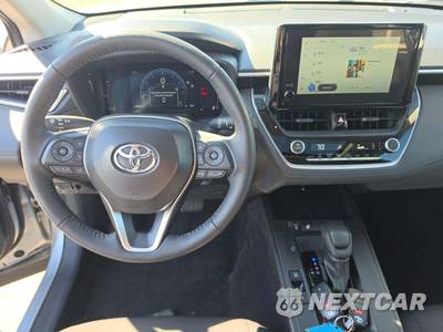 2026 Toyota Corolla Cross LE - zdjęcie 10 z 22 - miniatura