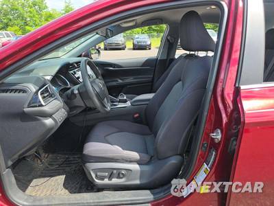 2018 Toyota Camry LE - zdjęcie 3 z 26 - miniatura