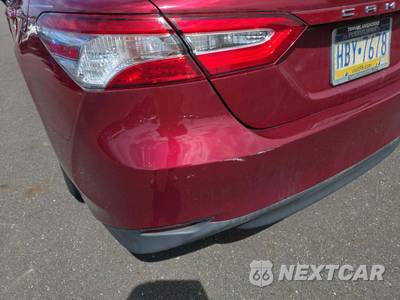 2018 Toyota Camry LE - zdjęcie 23 z 26 - miniatura