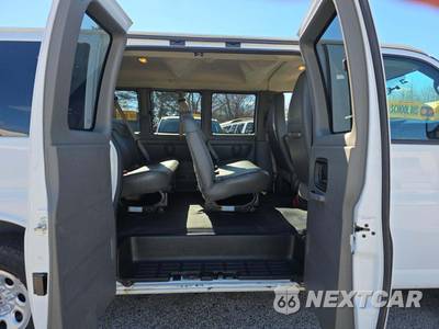 2014 GMC Savana 1500 Passenger Van LS 1LS 135.0" WB - zdjęcie 17 z 33 - miniatura