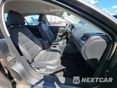 2012 Volkswagen Jetta SE Sedan w/Convenience - zdjęcie 18 z 34 - miniatura