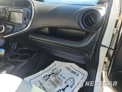 2018 Toyota Prius c One - zdjęcie 19 z 28 - miniatura