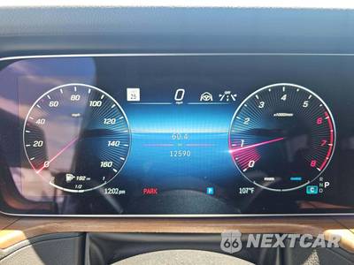 2025 Mercedes-Benz G 550 4MATIC - zdjęcie 9 z 22 - miniatura