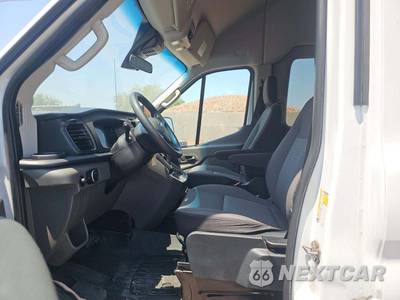 2022 Ford Transit 350 HD Passenger Wagon XLT DRW High Roof 148.0" WB - zdjęcie 6 z 21 - miniatura