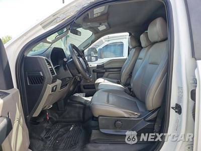 2022 Ford Super Duty F-350 Cab Chassis XL Crew Cab DRW - zdjęcie 6 z 26 - miniatura