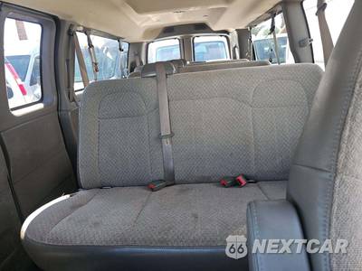 2020 Chevrolet Express 3500 Passenger Van LS 1LS 155.1" WB - zdjęcie 13 z 30 - miniatura