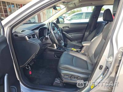 2022 Toyota Corolla Cross XLE - zdjęcie 6 z 24 - miniatura