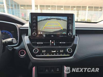 2022 Toyota Corolla Cross XLE - zdjęcie 10 z 24 - miniatura