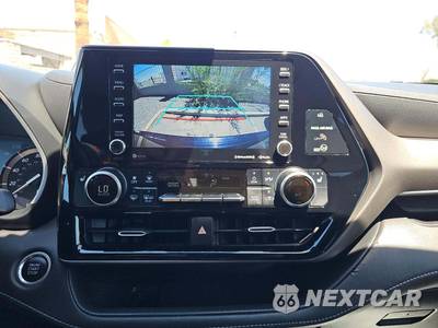 2020 Toyota Highlander XLE - zdjęcie 10 z 25 - miniatura