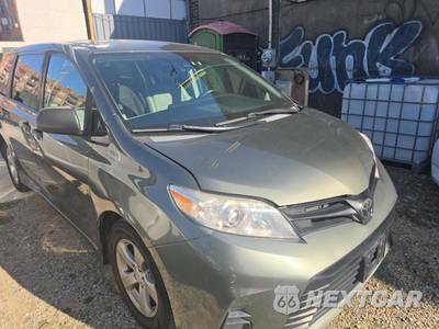 2020 Toyota Sienna L 7-Passenger 119.3" WB - zdjęcie 4 z 27 - miniatura