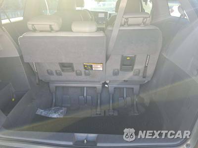 2020 Toyota Sienna L 7-Passenger 119.3" WB - zdjęcie 15 z 27 - miniatura
