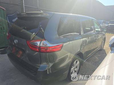 2020 Toyota Sienna L 7-Passenger 119.3" WB - zdjęcie 3 z 27 - miniatura