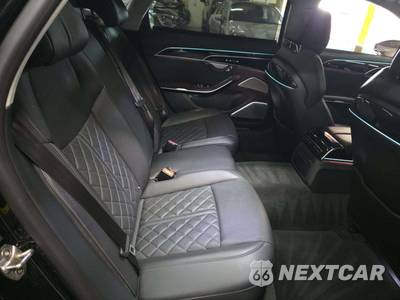 2022 Audi S8 - zdjęcie 16 z 22 - miniatura