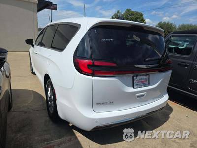 2025 Chrysler Pacifica Select 121.6" WB - zdjęcie 2 z 23 - miniatura