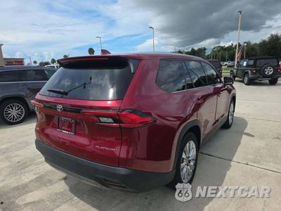 2024 Toyota Grand Highlander Platinum - zdjęcie 3 z 22 - miniatura