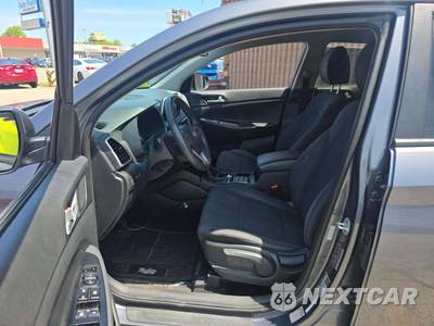 2019 Hyundai Tucson SE - zdjęcie 6 z 25 - miniatura