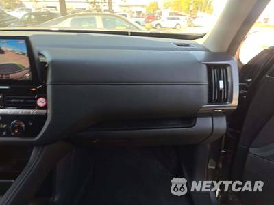 2026 Nissan Pathfinder SL - zdjęcie 17 z 20 - miniatura