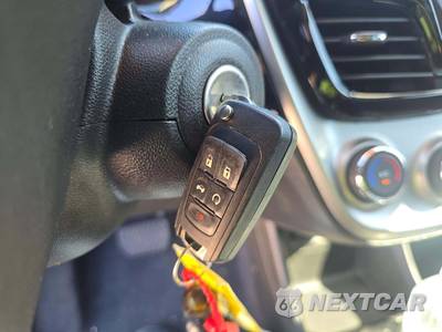 2017 Chevrolet Spark 1LT 1SD - zdjęcie 5 z 26 - miniatura