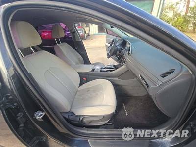 2023 Hyundai Sonata SE - zdjęcie 15 z 21 - miniatura