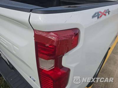 2023 Chevrolet Silverado 1500 LT Crew Cab Medium Bed 1LT - zdjęcie 29 z 34 - miniatura