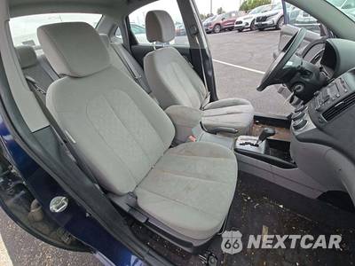 2010 Hyundai Elantra GLS Sedan - zdjęcie 15 z 48 - miniatura