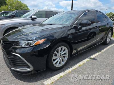 2021 Toyota Camry LE - zdjęcie 1 z 21 - miniatura