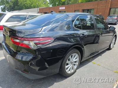 2021 Toyota Camry LE - zdjęcie 3 z 21 - miniatura