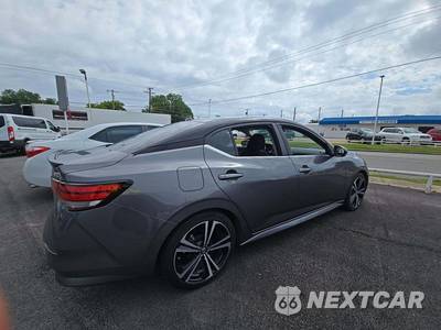 2021 Nissan Sentra SR - zdjęcie 3 z 25 - miniatura
