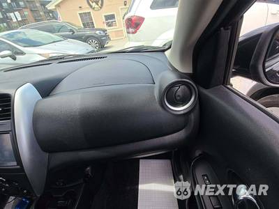 2019 Nissan Versa Sedan SV - zdjęcie 19 z 31 - miniatura