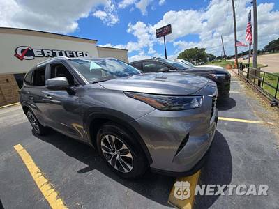 2025 Toyota Highlander XLE - zdjęcie 4 z 23 - miniatura