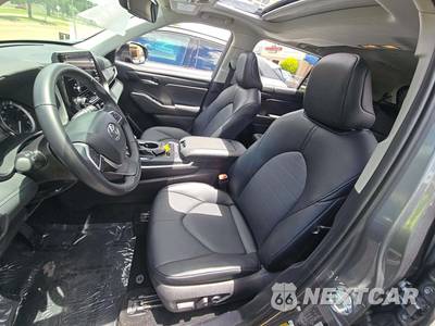 2025 Toyota Highlander XLE - zdjęcie 6 z 23 - miniatura