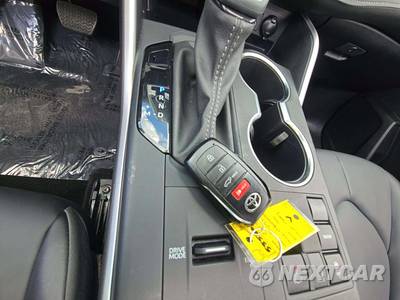 2025 Toyota Highlander XLE - zdjęcie 8 z 23 - miniatura