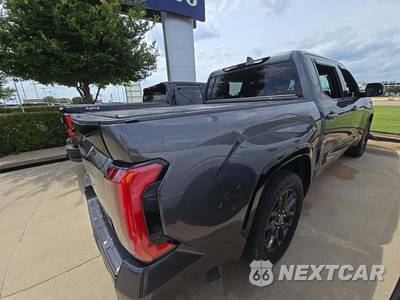 2023 Toyota Tundra Hybrid Platinum Crew Cab Short Bed - zdjęcie 3 z 20 - miniatura