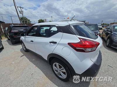 2020 Nissan Kicks S - zdjęcie 2 z 23 - miniatura