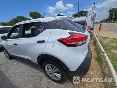 2020 Nissan Kicks S - zdjęcie 2 z 28 - miniatura